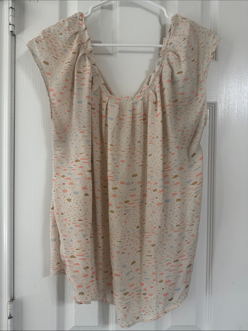 LC Lauren Conrad Cream Printed Cap-Sleeve Blouse with Pastel Dots